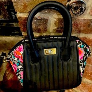Luv Betset By Betsy Johnson floral crossbody handbag